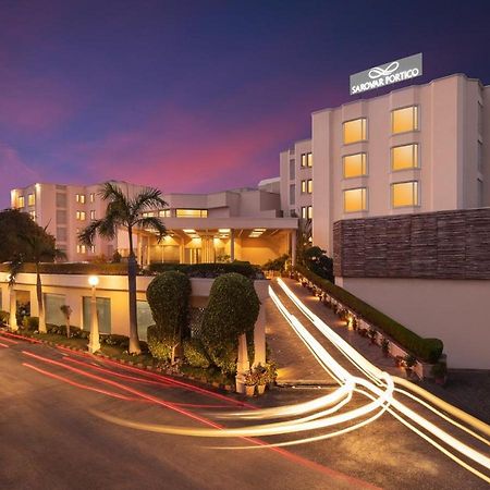 Sarovar Portico Surajkund Neu-Delhi Exterior foto
