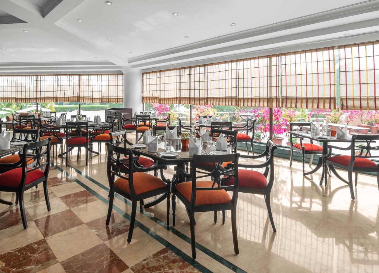 Sarovar Portico Surajkund Neu-Delhi Exterior foto