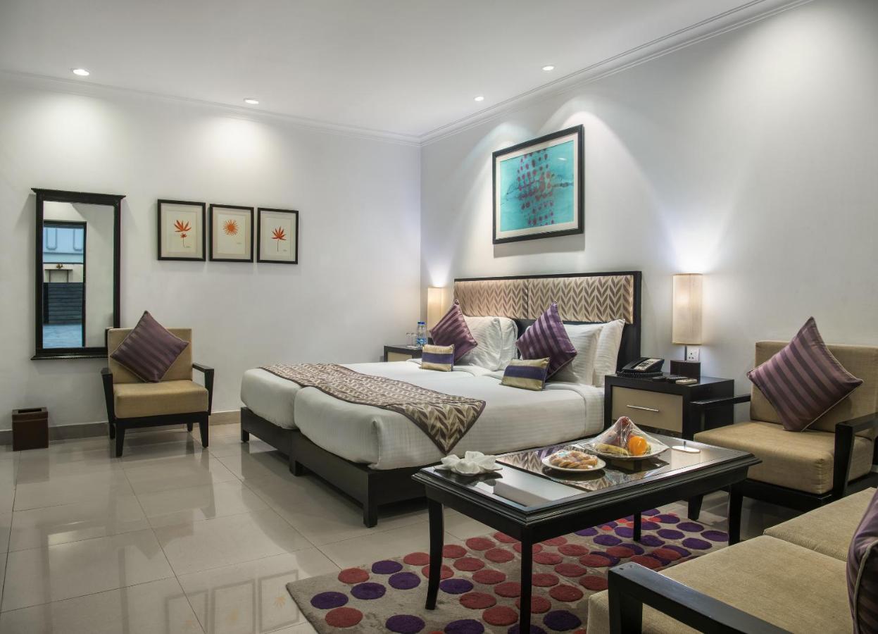 Sarovar Portico Surajkund Neu-Delhi Exterior foto